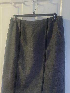 Classic Women's Gray Pencil Skirt